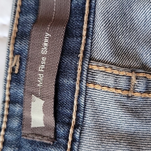 LEVIS - Picture 3 of 5